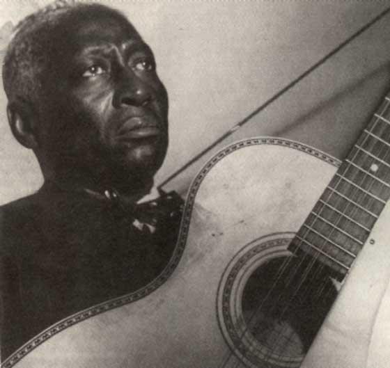 lead belly look